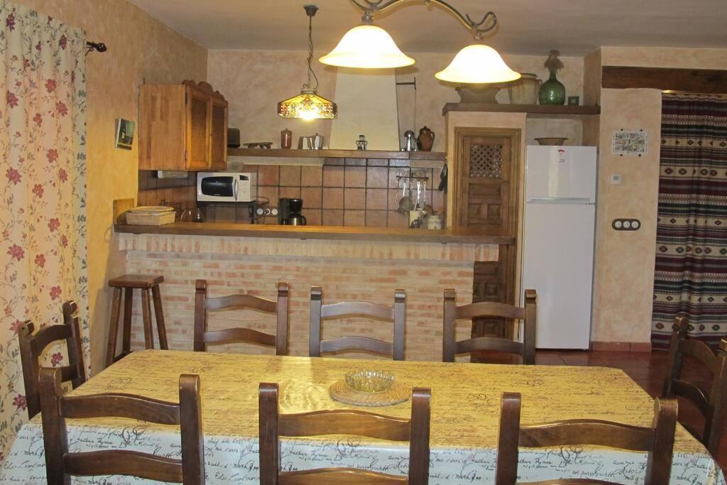 Gran Casa, Lagunas De Ruidera, Bbq, Porche, Chimenea Zewnętrze zdjęcie